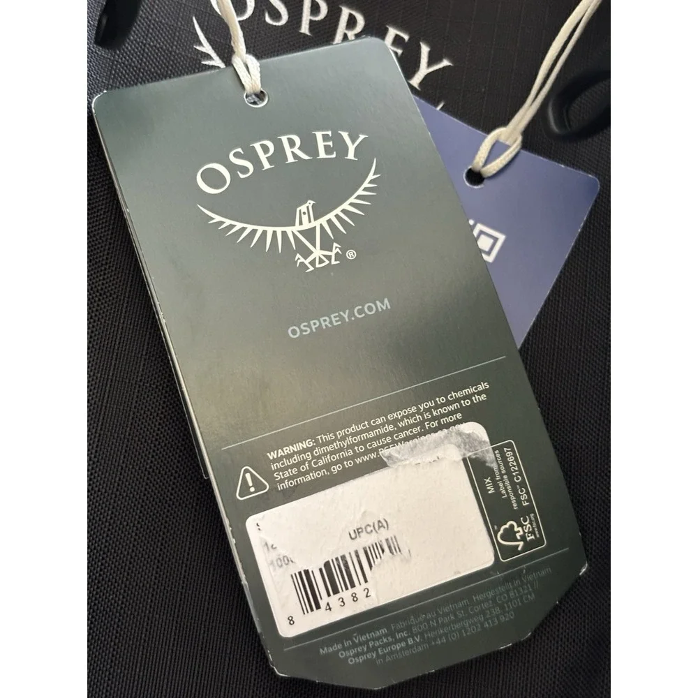 Osprey Sojourn Porter 30L Travel Backpack Carry On Black NWT